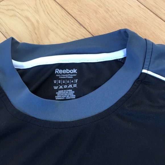 *Reebok Black and Grey Play Dry Tank Top - Picture 2 of 3